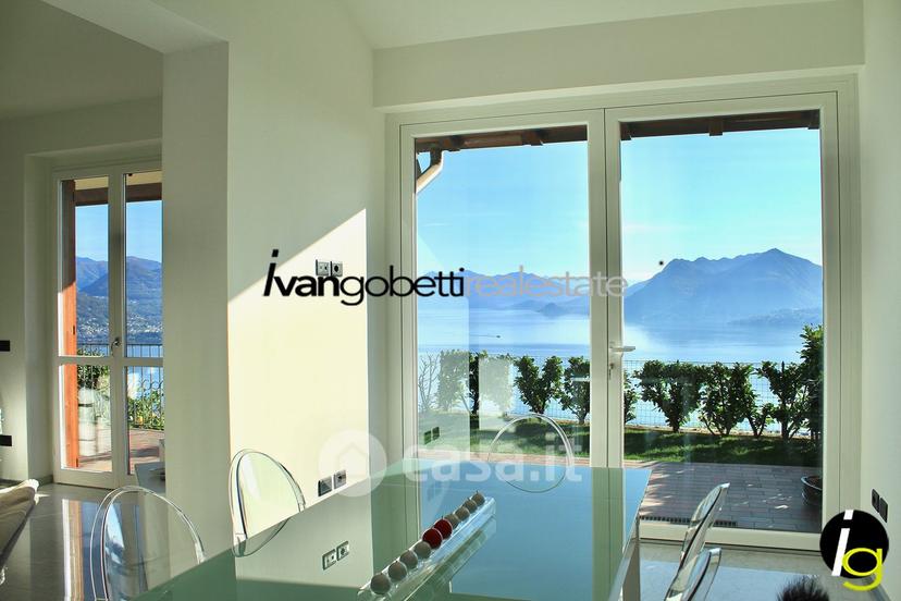 Villa in Via Martiri della Libertà 8 — foto 13 di 72