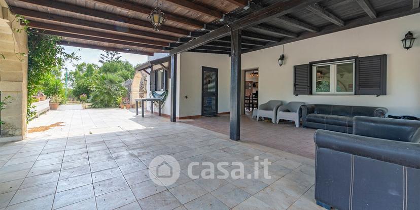 Villa in Strada Comunale Brindisi 6 — foto 34 di 54