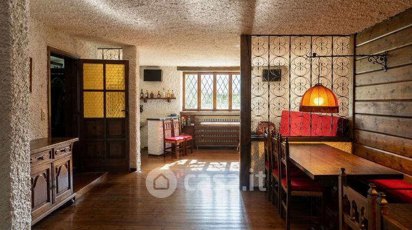 Villa in Via Edmondo de Amicis 7 — foto 28 di 43