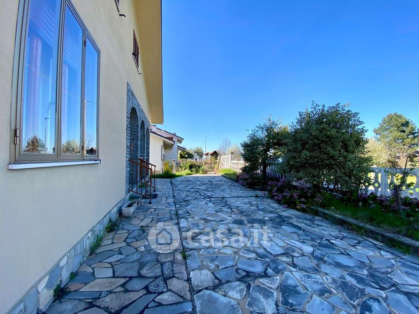 Villa in Via Bricco Broncio — foto 19 di 25