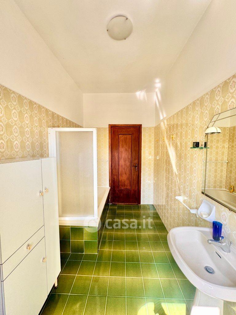 Quadrilocale in Via Ivanoe Amoretti 42 — foto 25 di 34