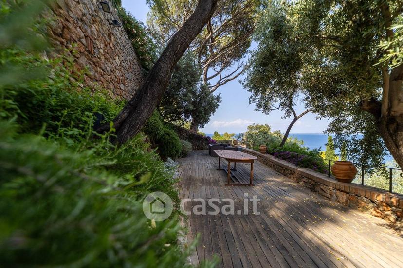 Villa in Via dei Fari 1 — foto 13 di 46