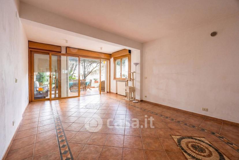 Villa in Lungomare Cristoforo Colombo 2039 — foto 6 di 28