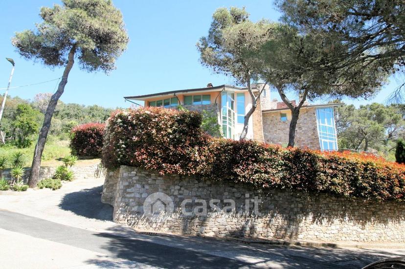 Villa in Via Kaiser Parodi — foto 4 di 32