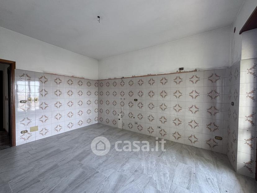 Quadrilocale in Via Cavour 8 — foto 26 di 35
