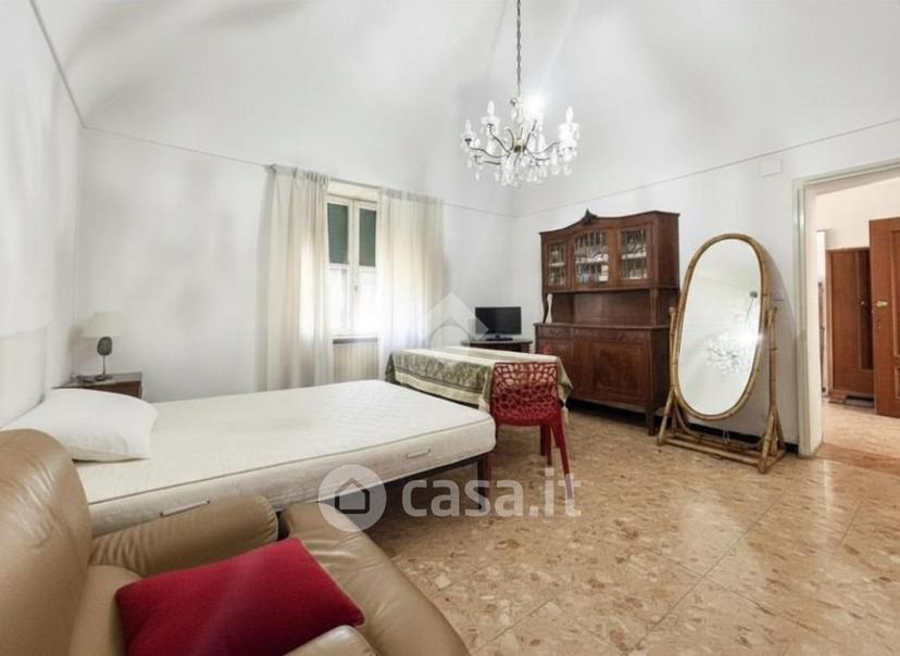 Trilocale in Via Silvio Pellico 8