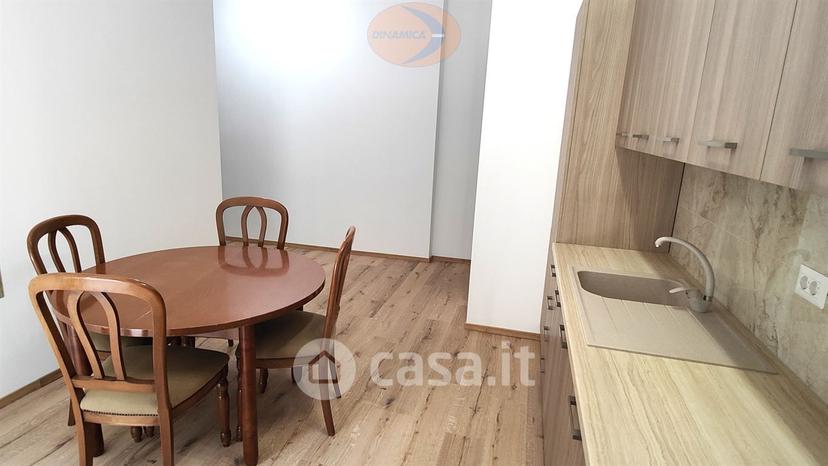 Trilocale in Via Monte Rosa 29 — foto 24 di 37