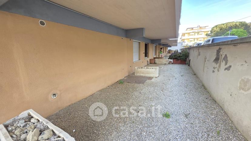 Trilocale in Via Taranto 91 — foto 10 di 18