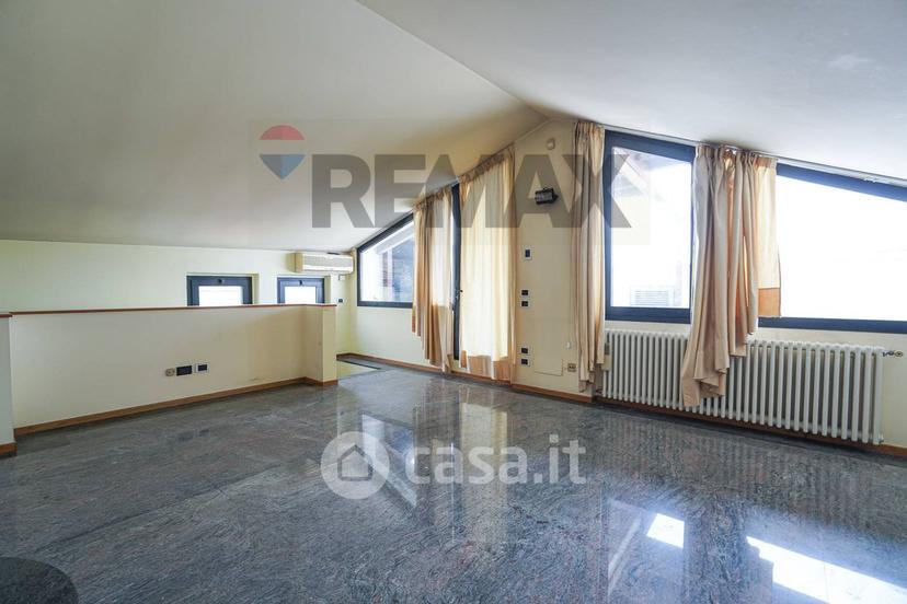 Appartamento in Via Italia 12 — foto 31 di 54