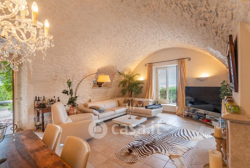 Quadrilocale in Viale Fratelli Lavanda 3 — foto 16 di 36