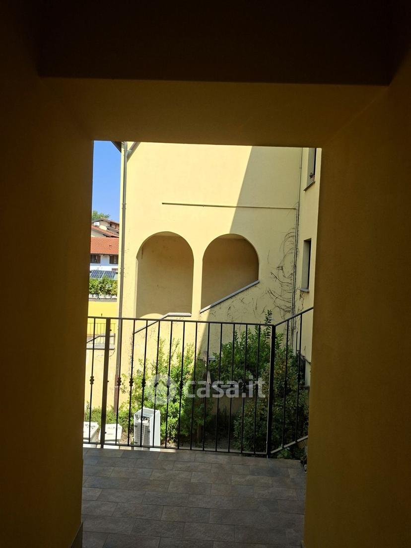 Stanza in Largo Borromei 1 — foto 5 di 15