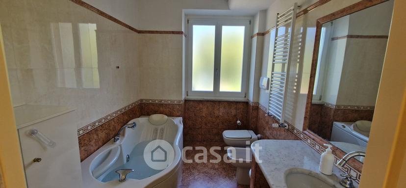 Appartamento in Via IV Novembre 8 — foto 19 di 84