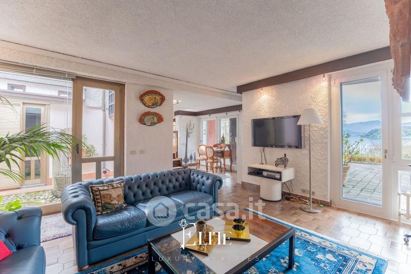 Villa in Via Luigi Cadorna 1800 — foto 34 di 42