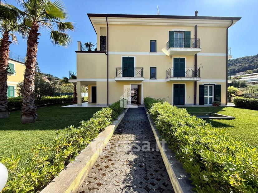 Quadrilocale in Via Pasteur 185 — foto 33 di 44