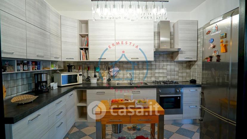 Villa in Via Roma — foto 15 di 58