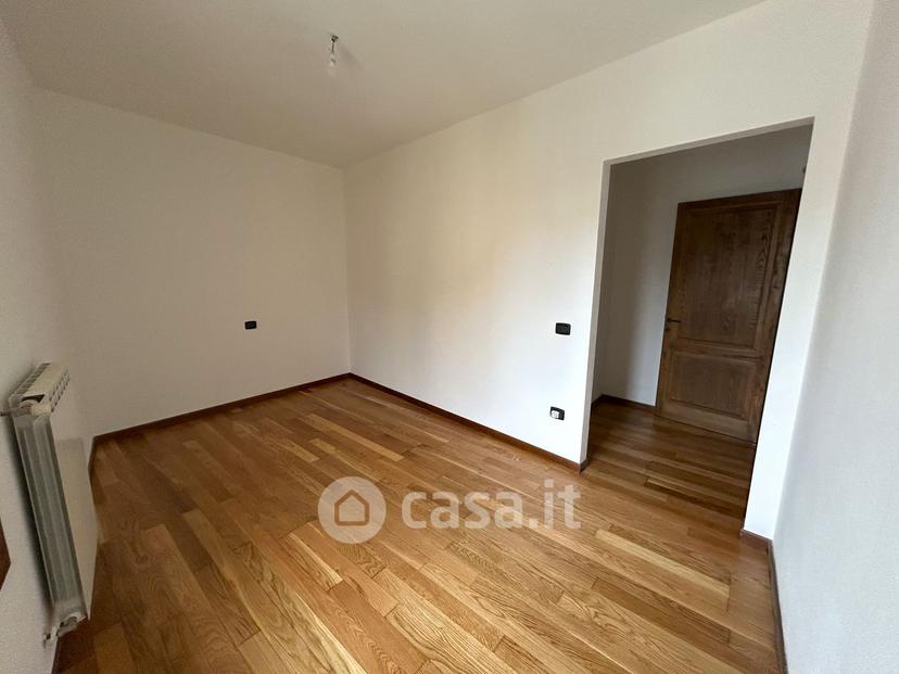 Trilocale in Via Vecchio Ponte 1 — foto 6 di 30