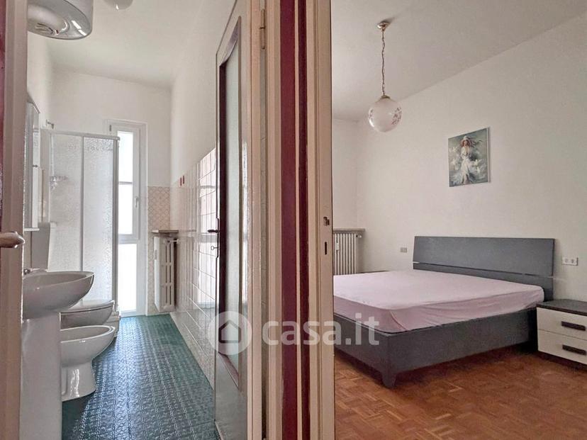 Bilocale in Via Emilia — foto 5 di 13