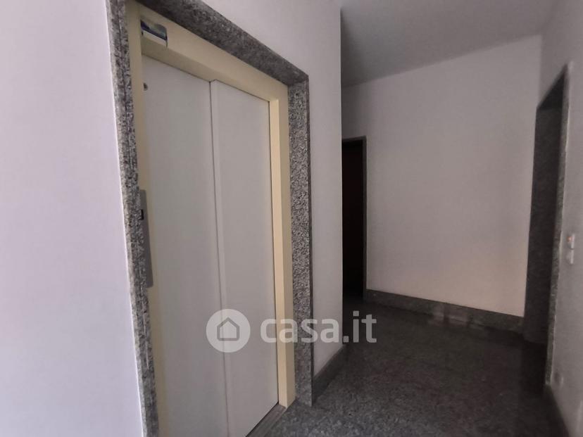 Trilocale in Via Mencaroni — foto 14 di 44