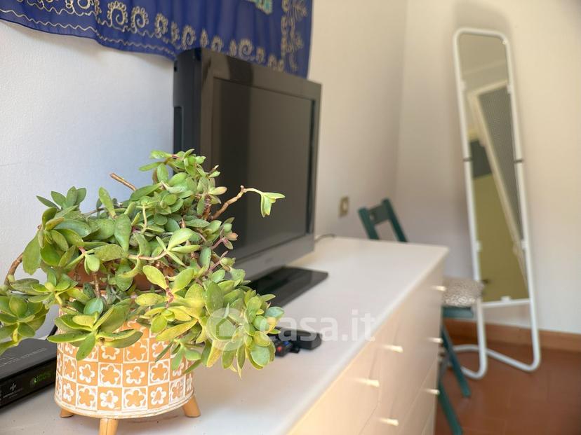Bilocale in Via Cristoforo Colombo — foto 10 di 37