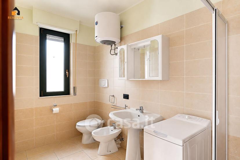 Trilocale in Via Mar Tirreno 186 — foto 6 di 29