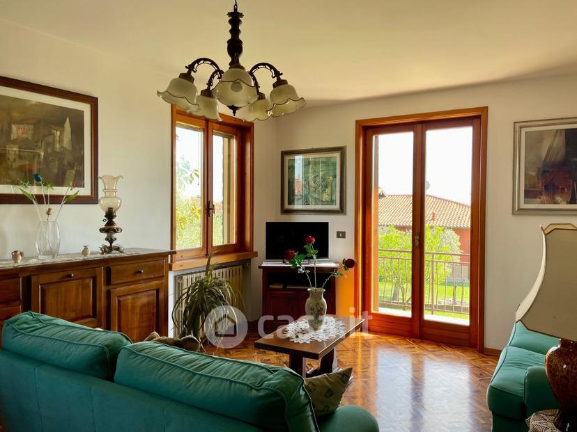 Villa in Via Isabella d'Este — foto 17 di 27