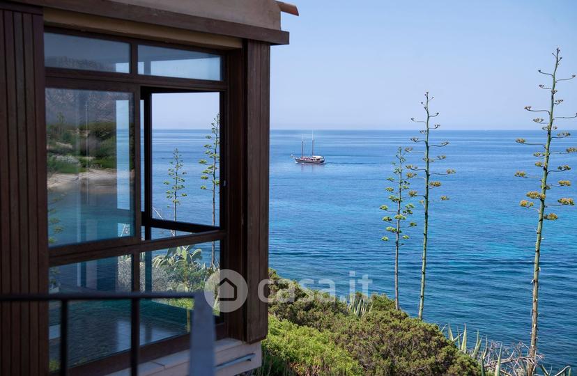 Villa in Via Lago Maggiore — foto 5 di 22