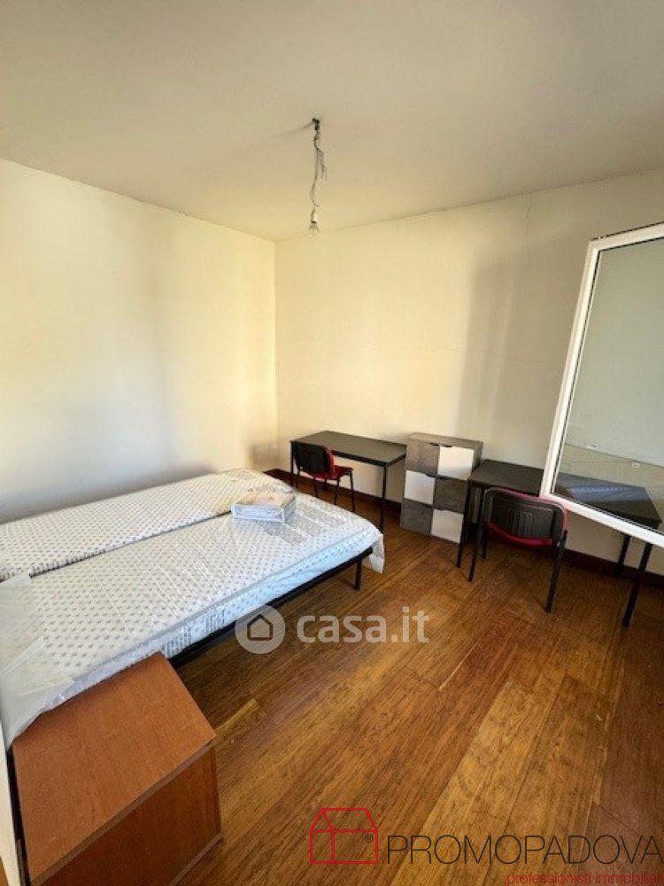 Stanza in Via Eritrea — foto 12 di 13