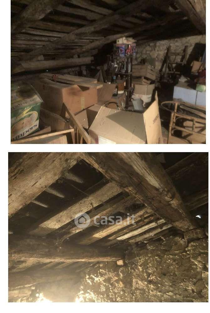 Trilocale in Via Gazzolo 14 — foto 22 di 25