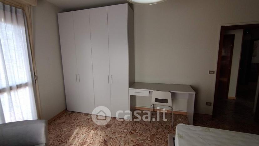 Stanza in Via Giovanni Pascoli — foto 4 di 15