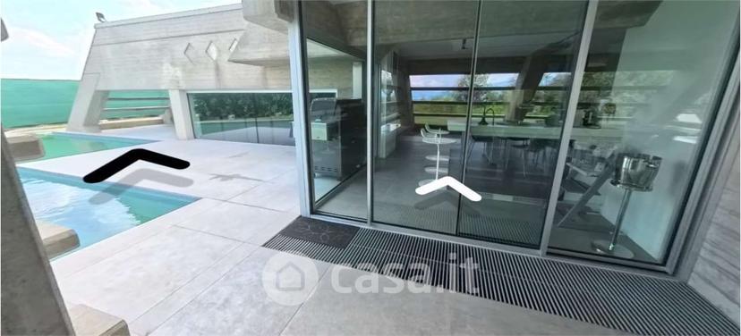 Villa in Via Monte Suello — foto 33 di 60
