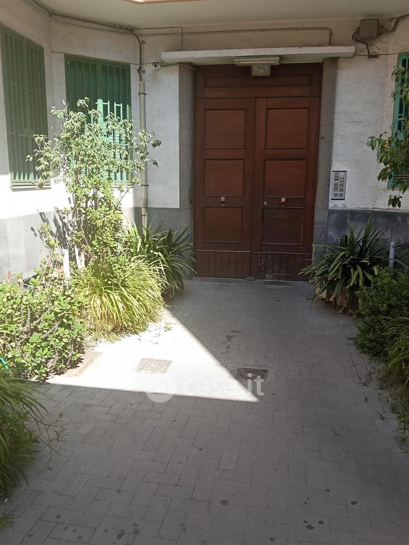 Stanza in Via Ficarazzi — foto 3 di 10