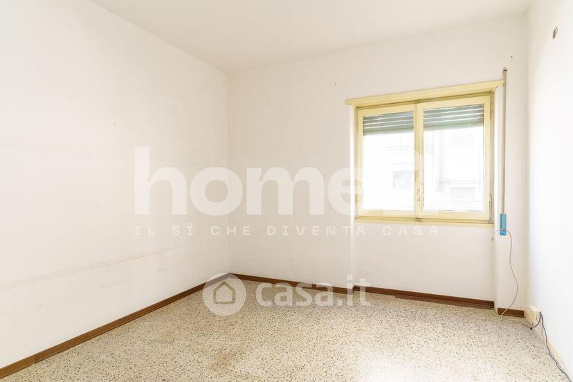 Bilocale in Via Giosuè Carducci 18 — foto 8 di 33