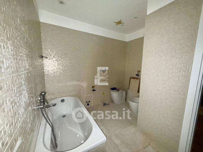 Quadrilocale in Via Pasteur 185 — foto 43 di 44