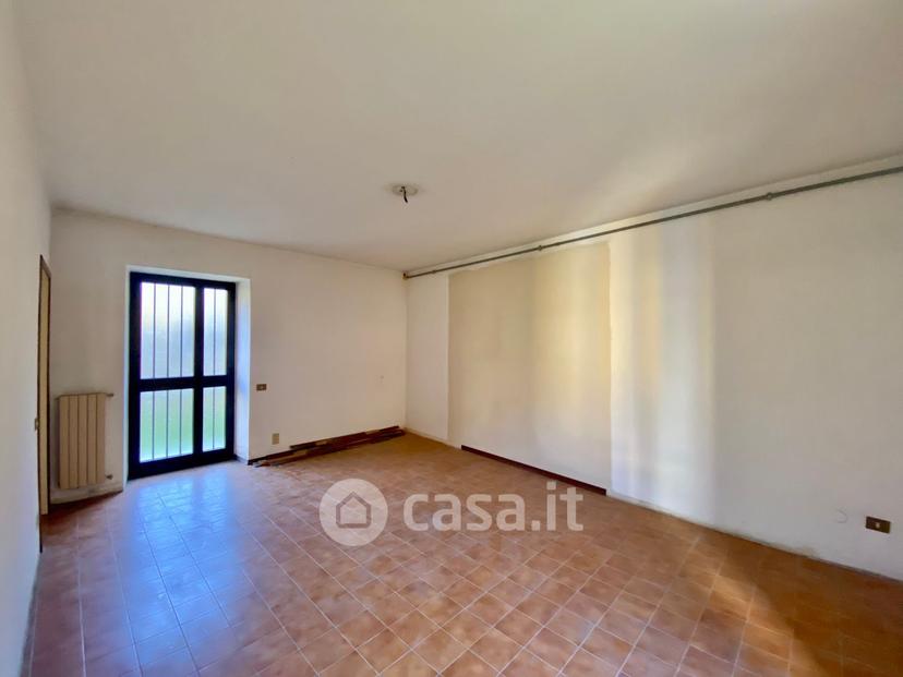 Bilocale in Via Roma — foto 12 di 22