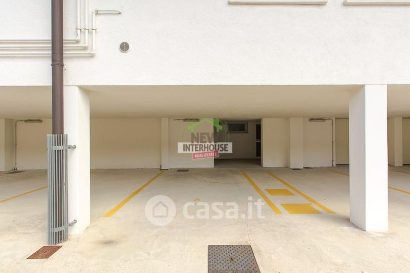 Trilocale in Via G. Carducci 37 — foto 10 di 27
