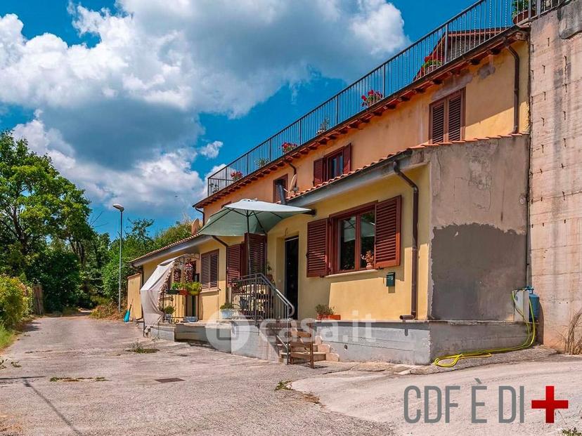 Trilocale in Via delle Petriane — foto 8 di 19