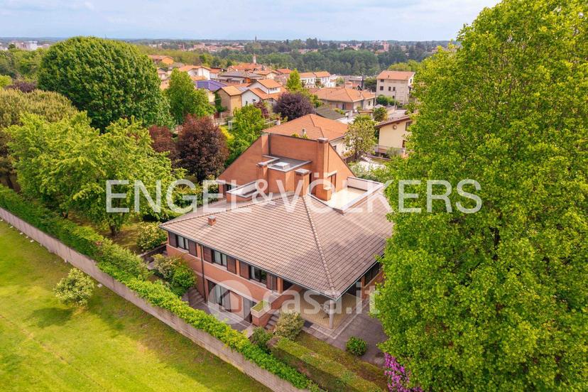 Villa in Via Ingegner Giacomo Tovo 8 — foto 26 di 40