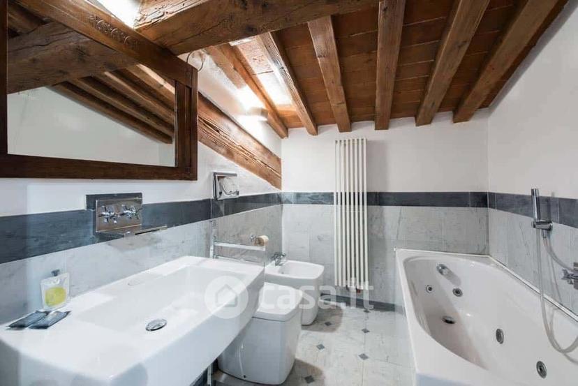 Trilocale in Via dei Pecori 10