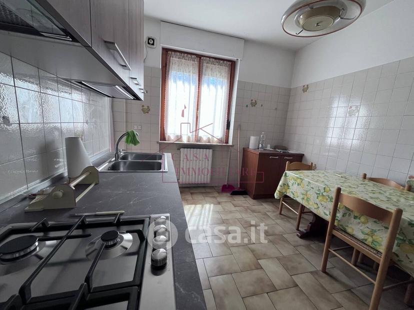 Quadrilocale in Via Eugenio Montale — foto 22 di 22