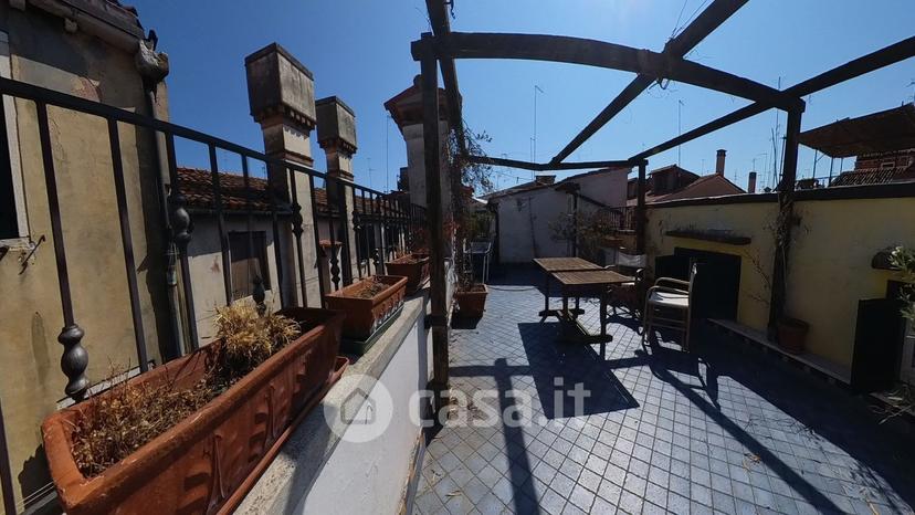 Trilocale in Calle del Paradiso — foto 2 di 10