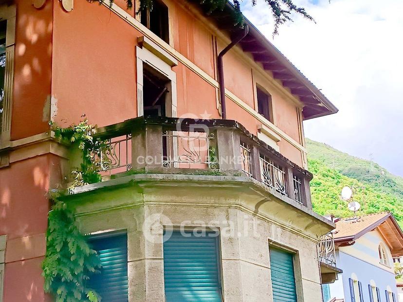 Villa in Via San Maurizio 65 — foto 15 di 38