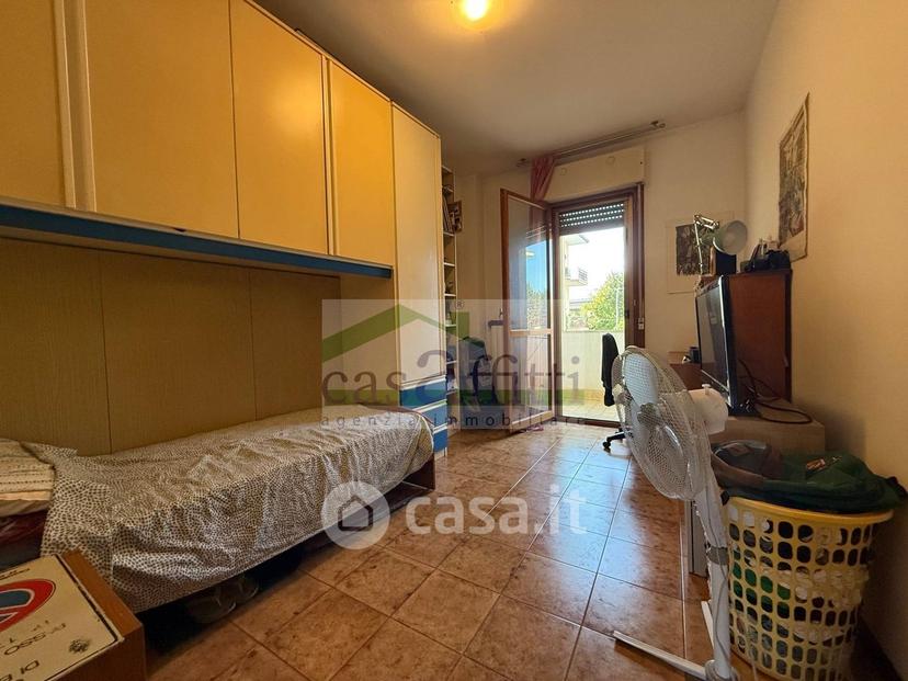Trilocale in Viale Benedetto Croce — foto 11 di 18