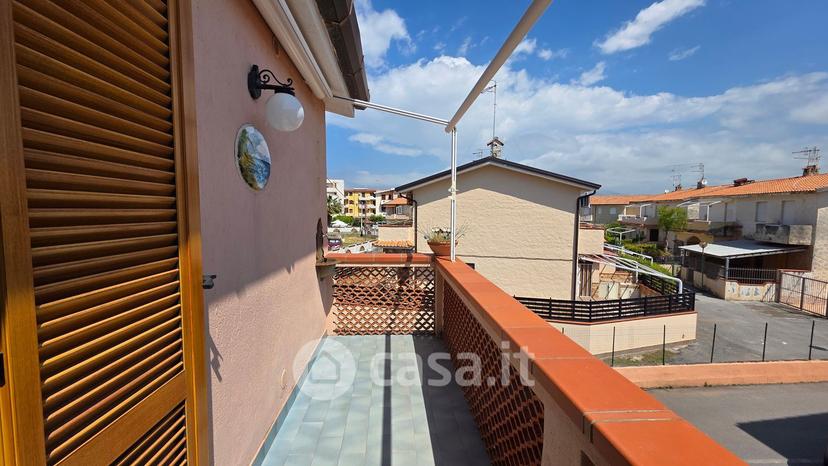 Trilocale in Corso del Tirreno 439 — foto 14 di 42