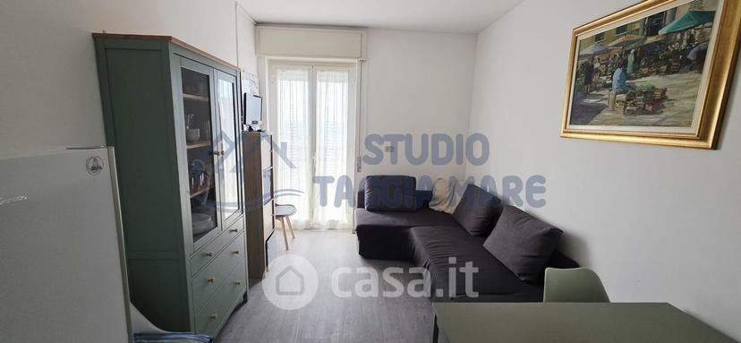 Bilocale in Via Marina — foto 11 di 13