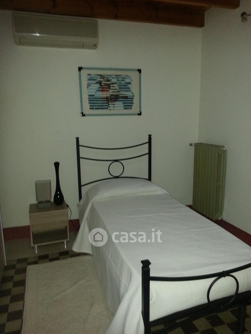 Stanza in Via del Risorgimento 108 — foto 8 di 57