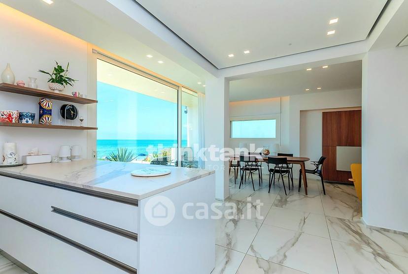 Villa in Via del Ciliegio — foto 12 di 47
