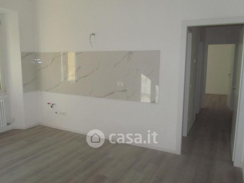 Trilocale in Via Monte Nero 26 — foto 23 di 29