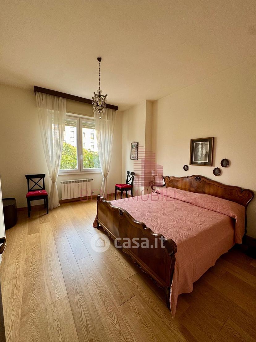 Quadrilocale in Via Rodi 58 — foto 2 di 19