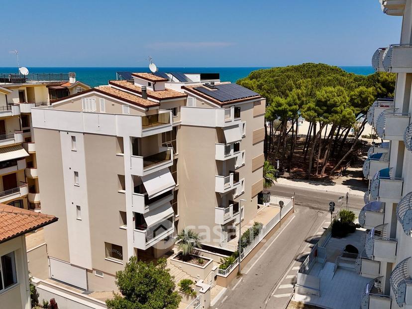 Trilocale in Viale Guglielmo Marconi 170 — foto 44 di 50
