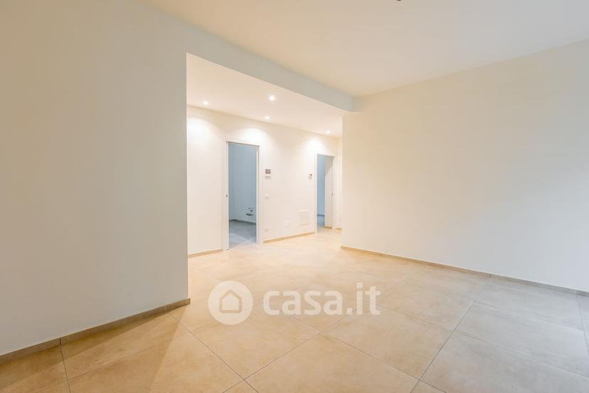 Trilocale in Via Leonardo da Vinci — foto 18 di 28